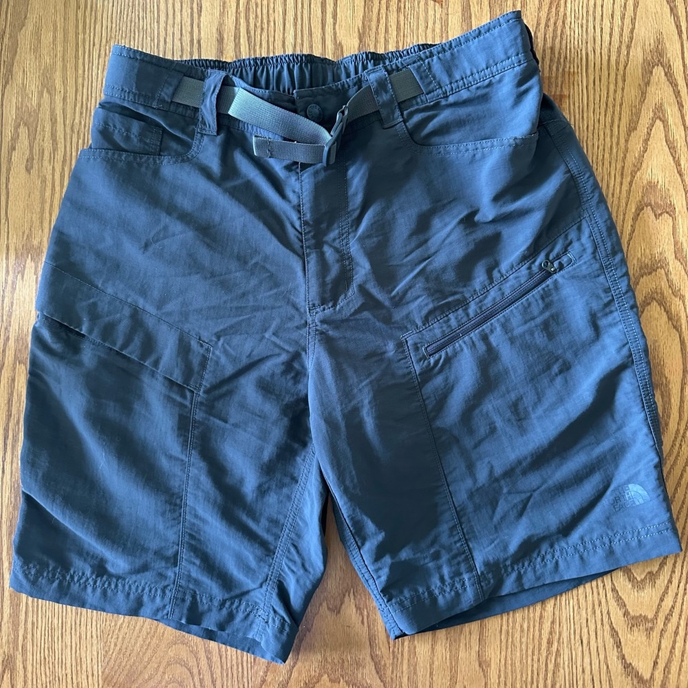 The North Face Shorts Cargo Belted Zip Pocket Hiking Camping Mens Slate Navy M